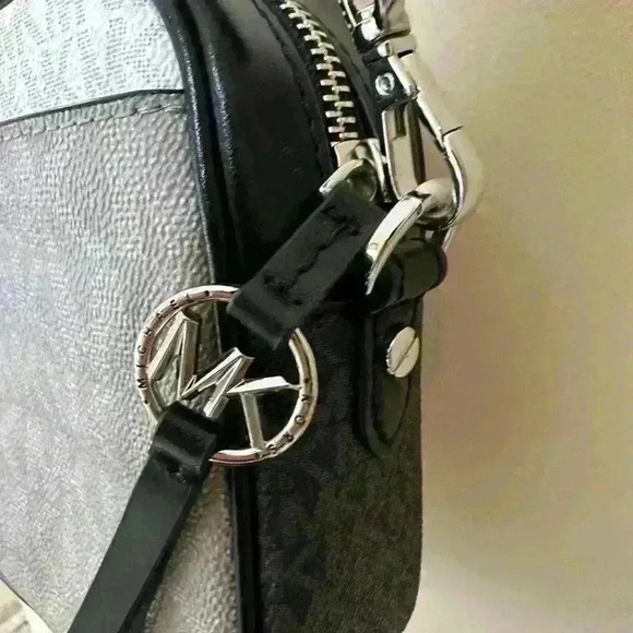 Michael Kors East West Crossbody Handbag - Picture 3 of 7